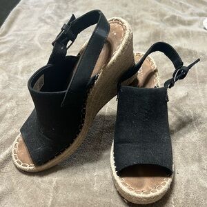 Toms wedges size 7